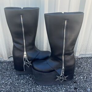 ‼️KILLSTAR‼️Black Platform Boots with Zipper Detail Size 9